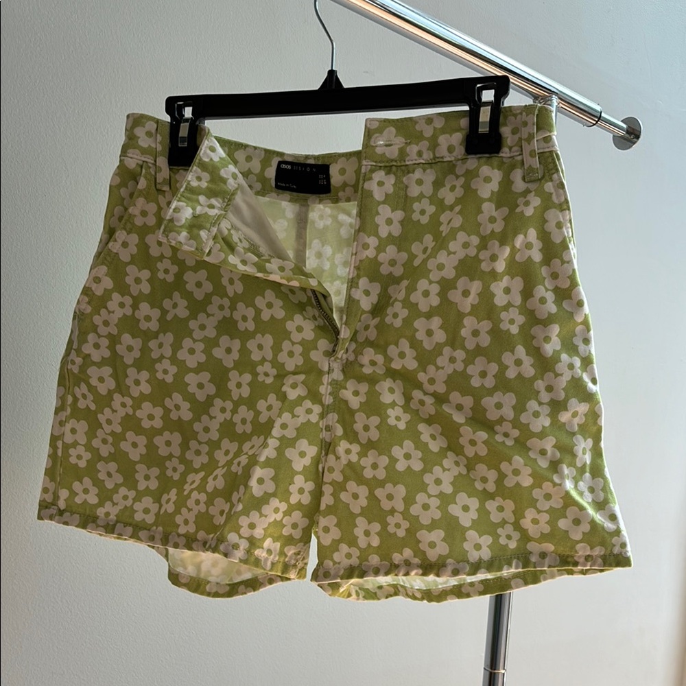 Asos DESIGN Floral Green Women's Short